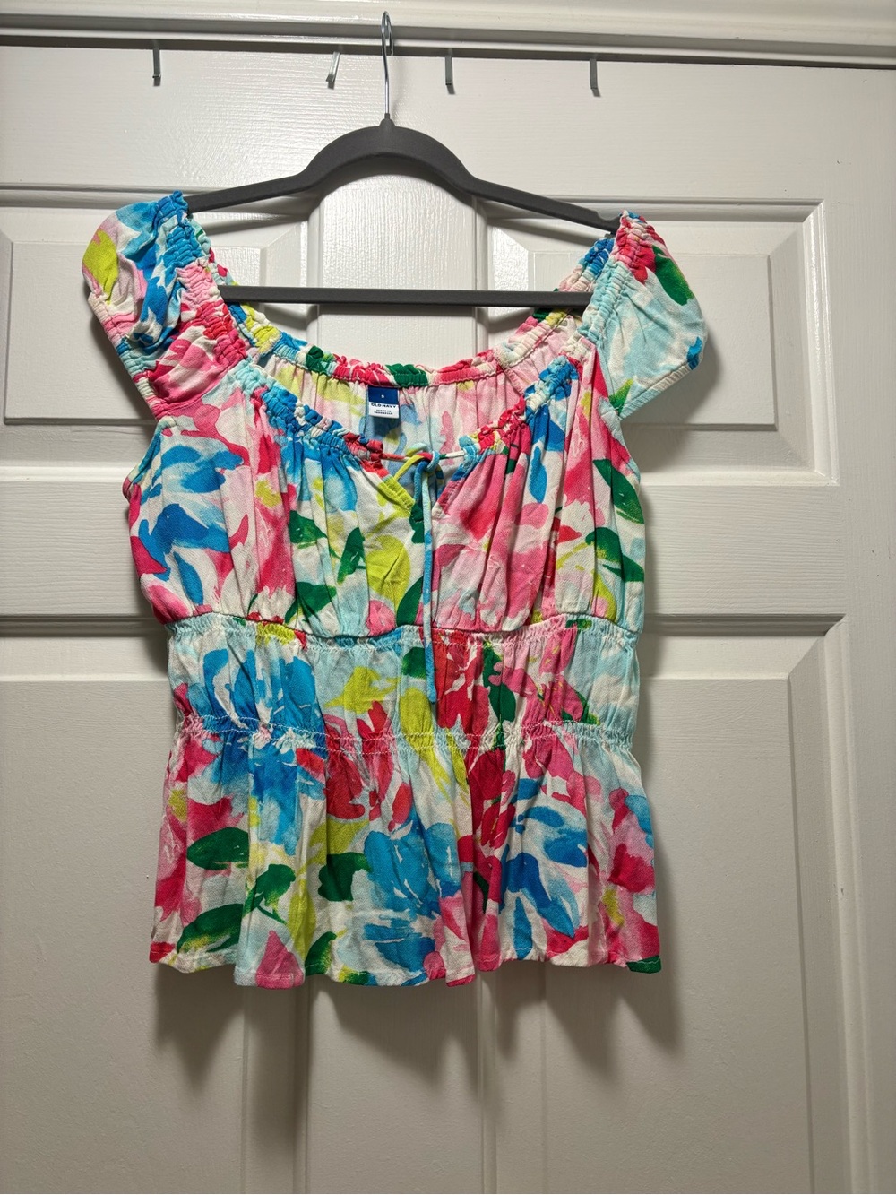Old Navy Multi-Color Floral Off-Shoulder Peplum Top